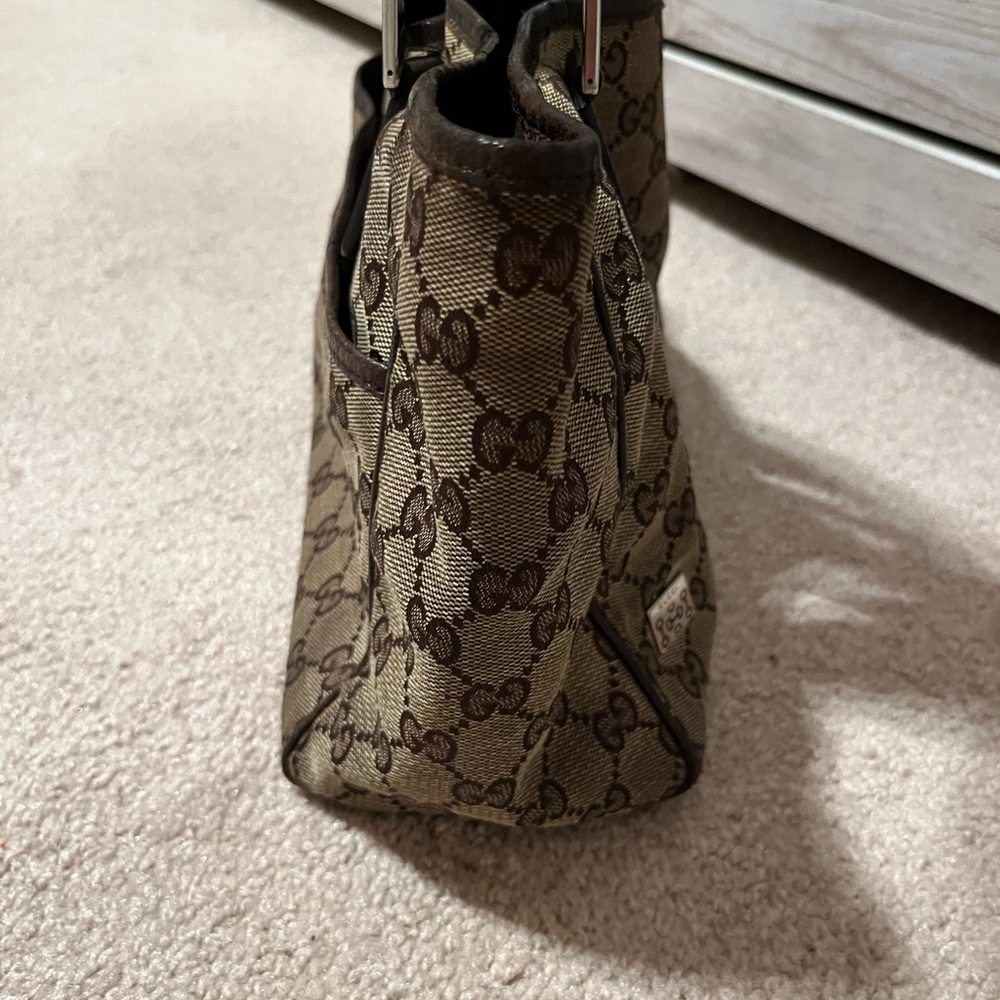 Gucci Brown Monogram Canvas Shoulder Bag with Stripe Handle - Picture 3 of 8